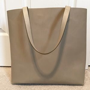 Madewell Transport Tote in frosted willow